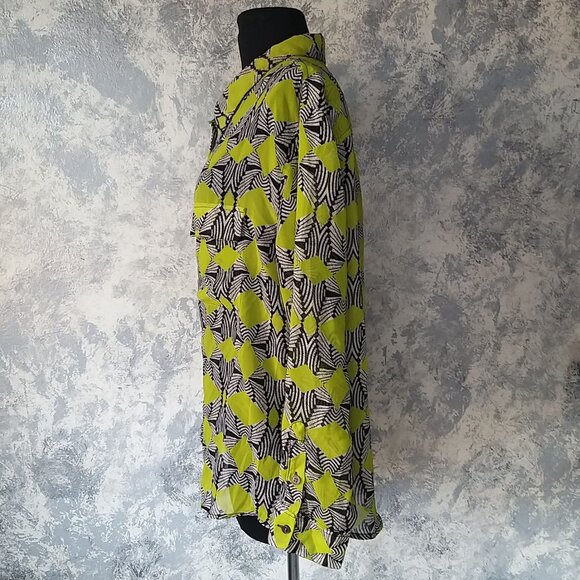 True By Vince Camuto Geometric Patterned Button-Up Shirt Size XL - Picture 3 of 10